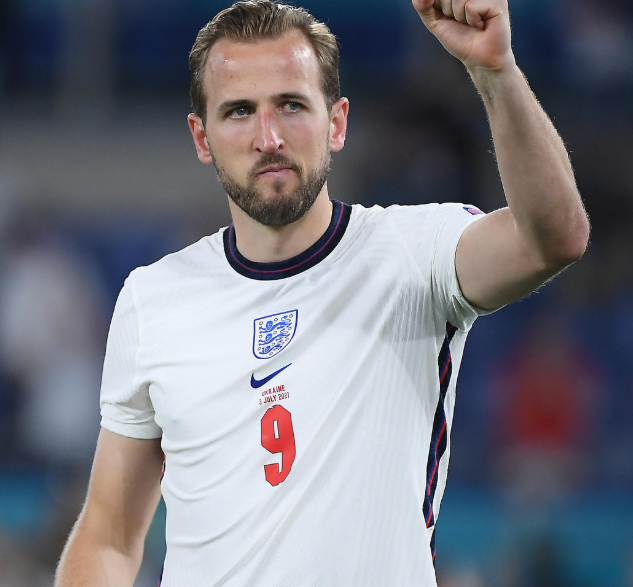 凯恩拜仁征程中的未来走向：解约金、纪录与转会传闻