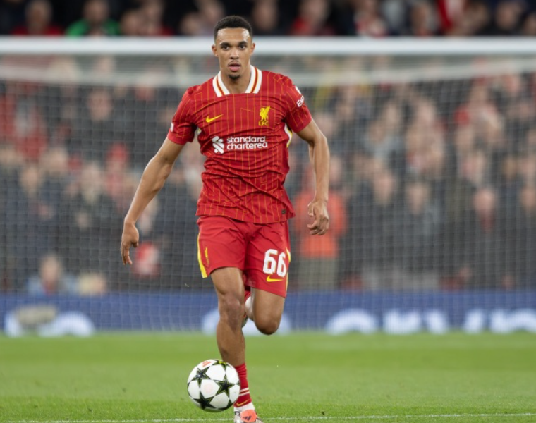 阿诺德复出引热议:国家德比首发存疑,<a href='/news/tag/286.html' style='color: blue;'>皇马</a>未来布局待考