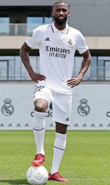 <a href='https://energensemi.com/news/tag/286.html' style='color: blue;'>皇马</a>与吕迪格续约进程解析:伤病暂缓,未来可期