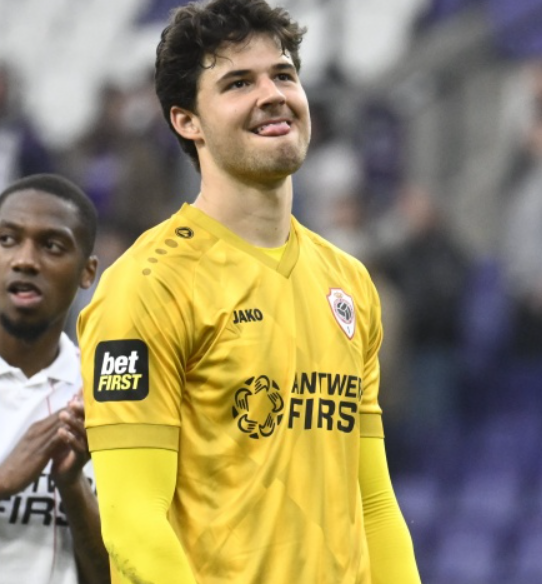 曼联战平热刺:拉门斯首发后不败战绩引关注