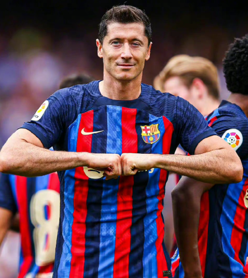 <a href='/news/tag/284.html' style='color: blue;'>西甲</a>激战巴萨客场告捷，莱万帽子戏法后畅谈赛后心得