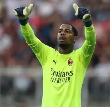 法媒聚焦：米兰、<a href='https://www.www.energensemi.com/news/tag/606.html' style='color: blue;'>拜仁</a>、<a href='https://www.www.energensemi.com/news/tag/401.html' style='color: blue;'>利物浦</a>三将续约风云