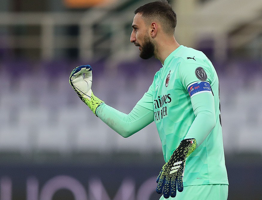 多纳鲁马：哈兰德助力加盟曼城，英超征程感恩同行