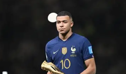 巴黎圣日耳曼大胜后展望欧冠:恩里克谈球员表现与青训策略