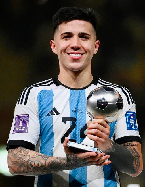 恩佐终场绝杀：切尔西客场奏凯的关键一击