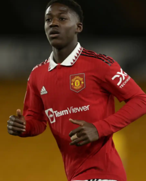 曼联中场梅努归队：现状、困境与未来展望