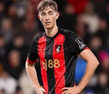 皇马战平埃尔切，赫伊森处子球闪耀赛场