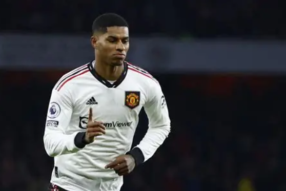 拉什福德诺坎普首秀：巴萨逆转之战的闪耀新援