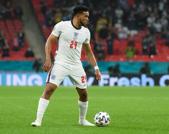 里斯·詹姆斯:切尔西更衣室的新领袖崛起