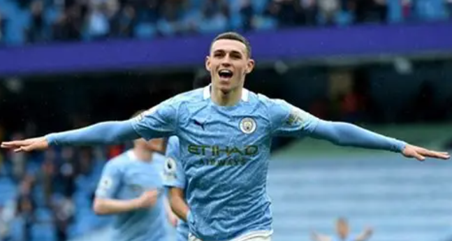 詹俊英超快评：剖析英格兰10号位人选与争冠集团战术要点