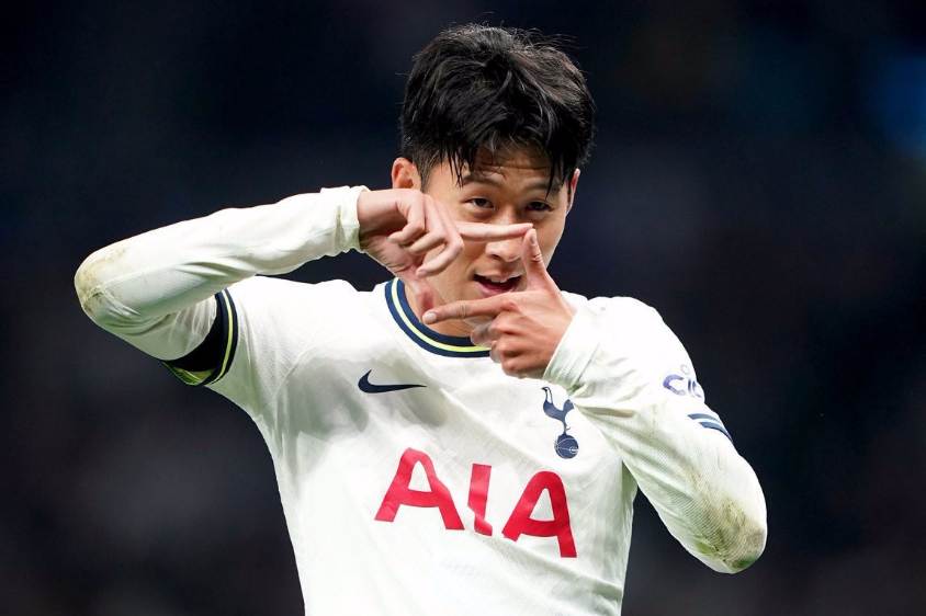 孙兴慜纪录片：欧联杯夺冠荣光与艰难离队抉择